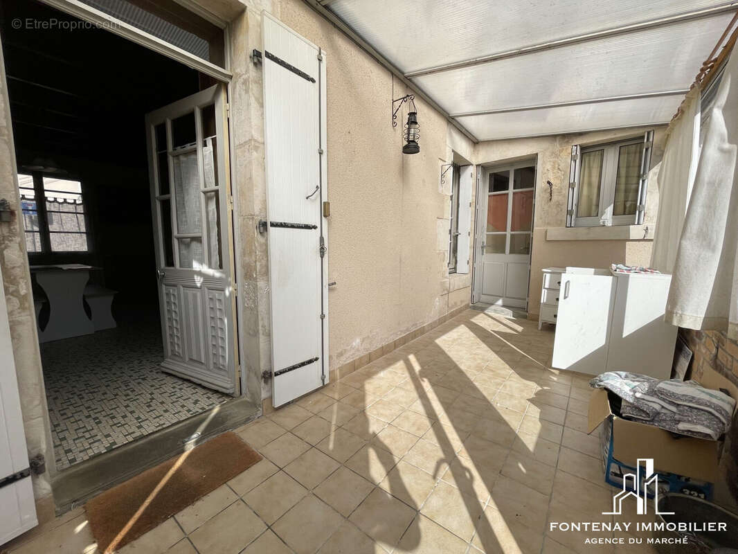 Maison à FONTENAY-LE-COMTE