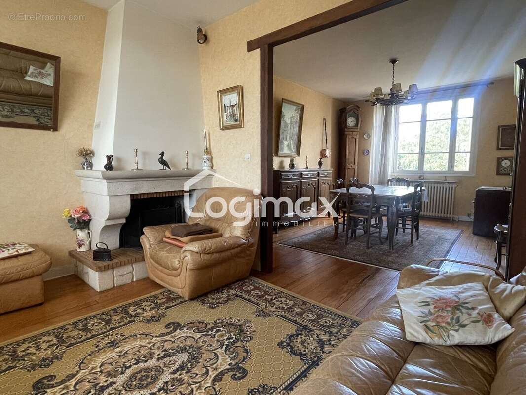 Maison 110 m² à La Rochelle  - photo 3