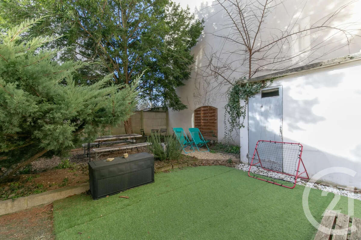 Appartement à SAINT-MAUR-DES-FOSSES