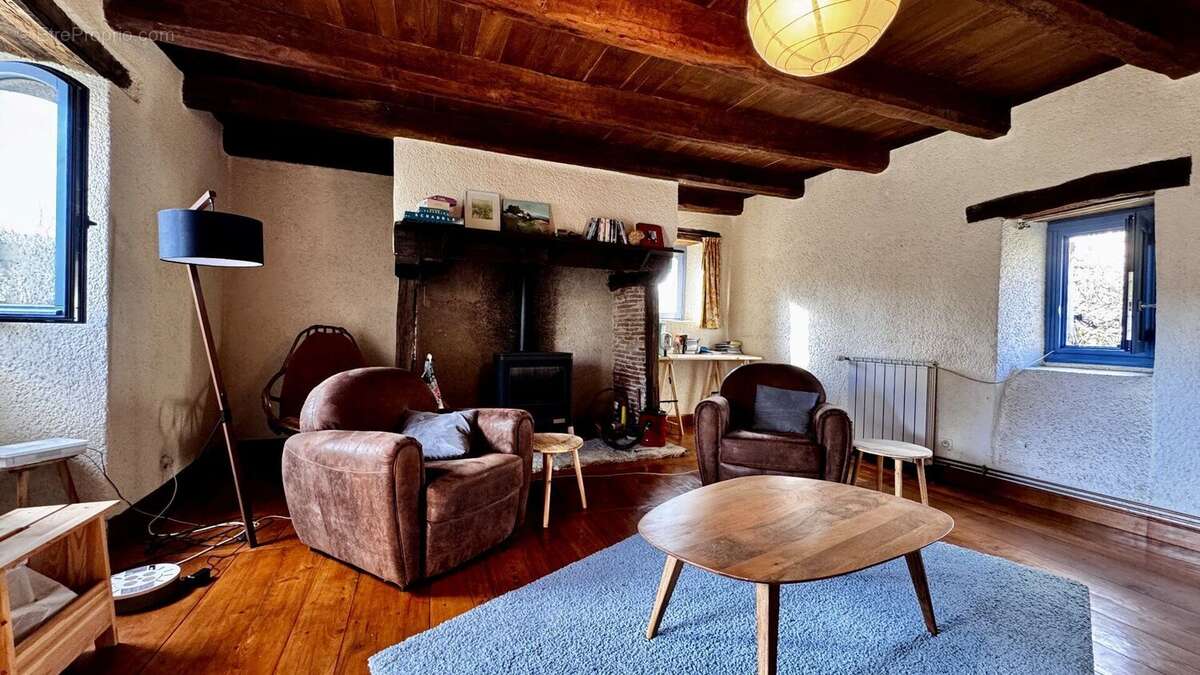 Ensemble Maison + grange - 215m² - photo 8