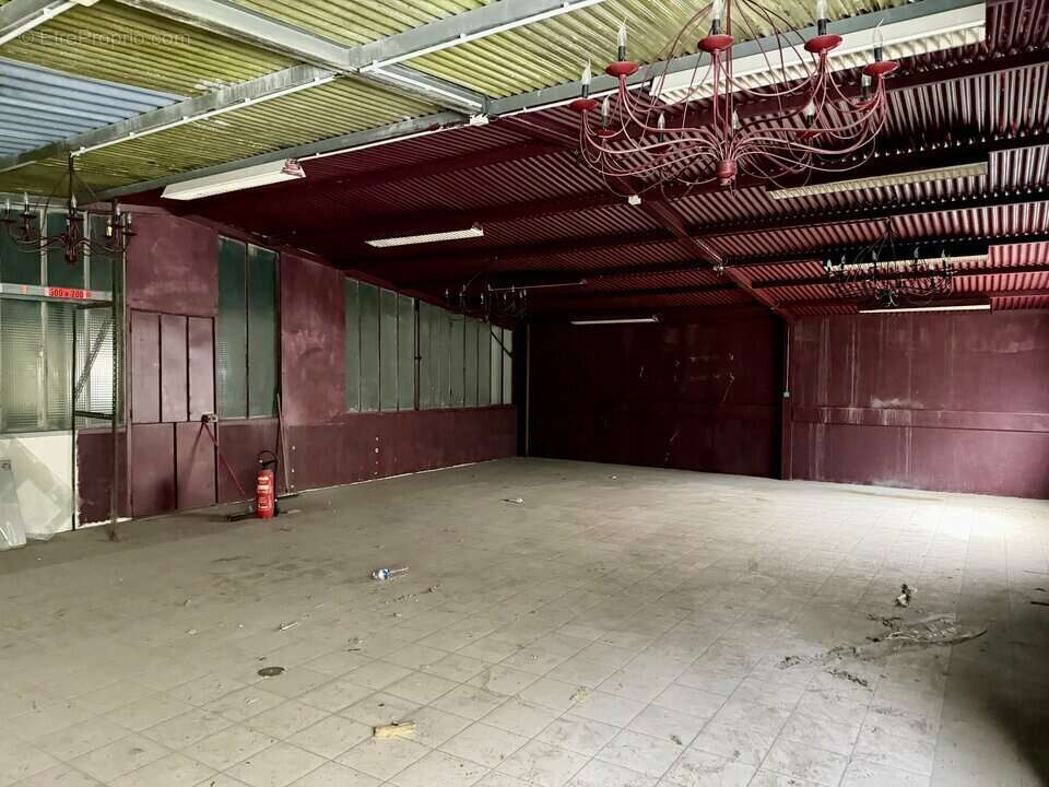 Autre à SAINT-DENIS