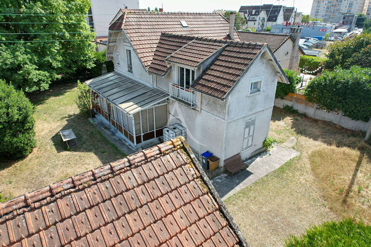 Maison à CONFLANS-SAINTE-HONORINE