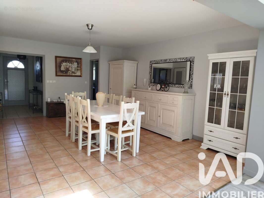 Maison 255 m² à Bosrobert  - photo 4