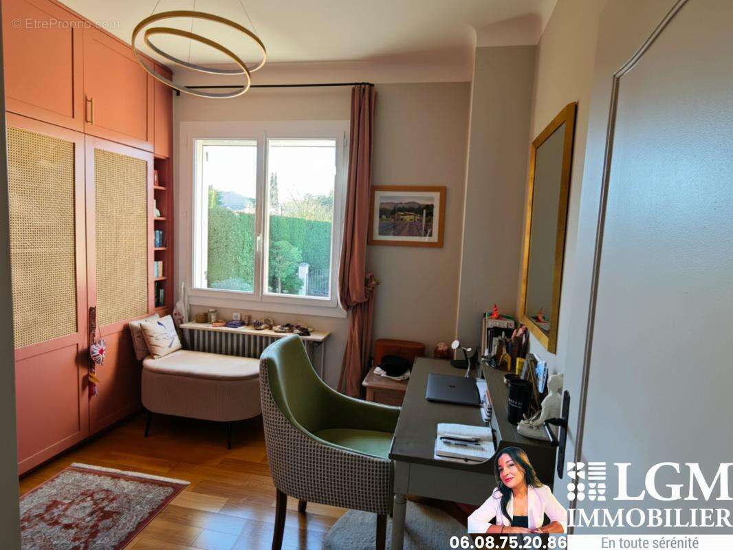 Aix-en-Provence Les Granettes - Bastide de charme 205 m² avec piscine sur 2 250 m² - photo 14