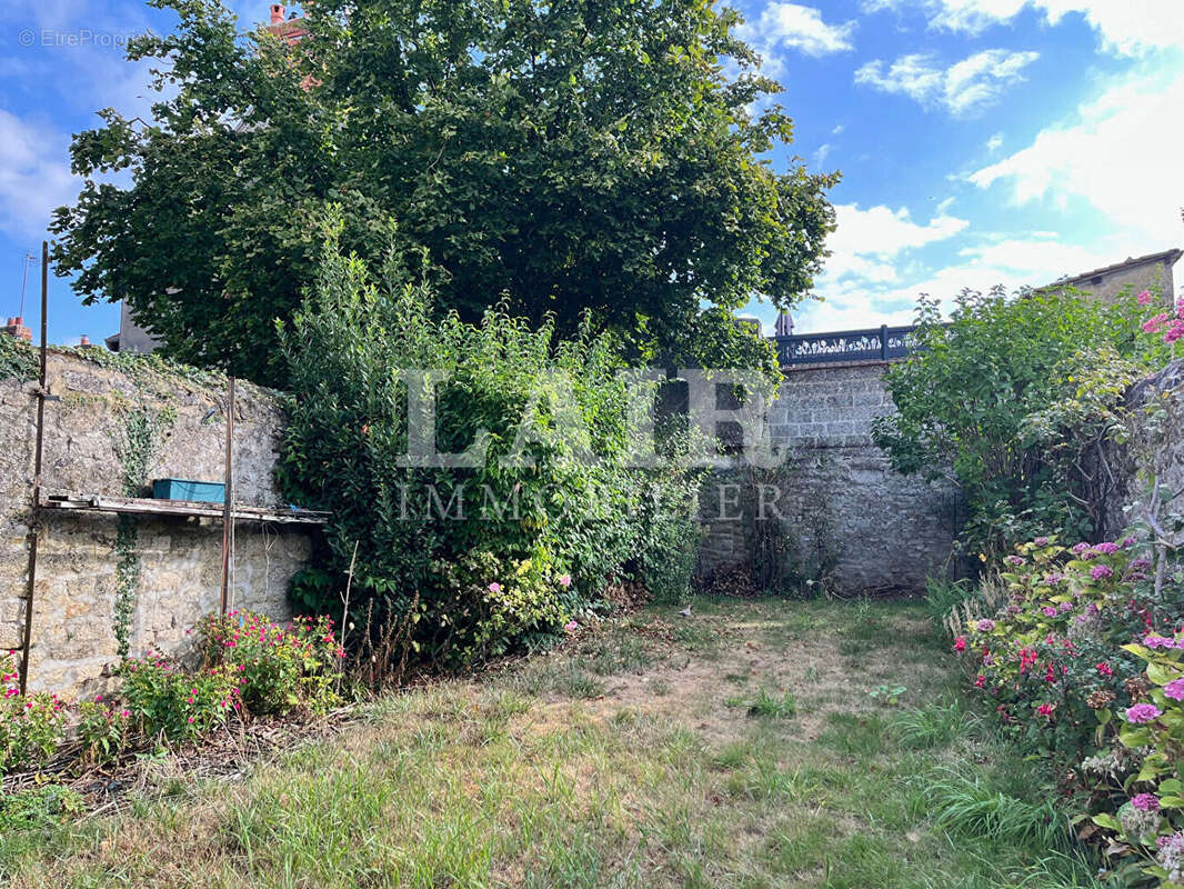 Maison de ville Alençon quartier prisé  - Réf  14082 - photo 8