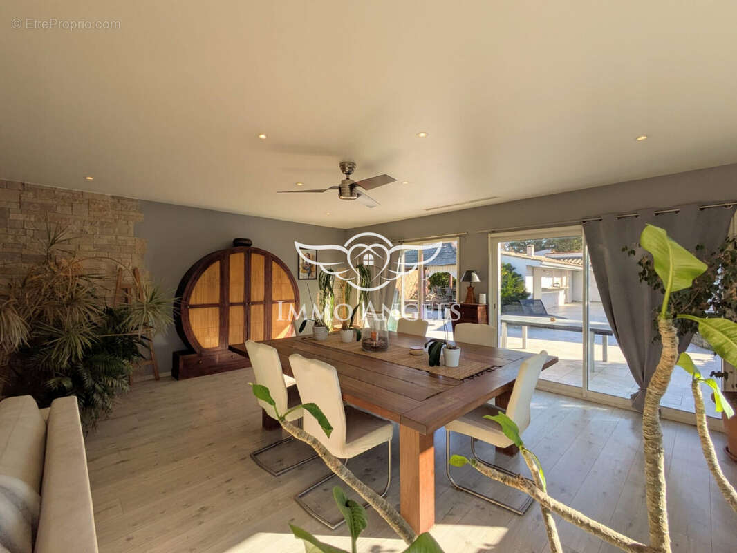 Salle à manger - Maison à BEZIERS