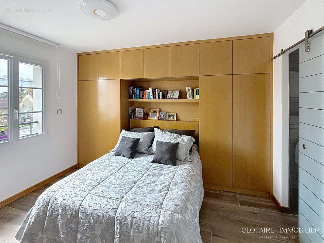 Maison à LONGUEIL-ANNEL