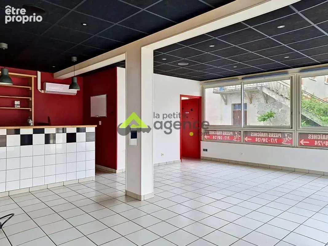 Local commercial - 145 m2 - photo 1
