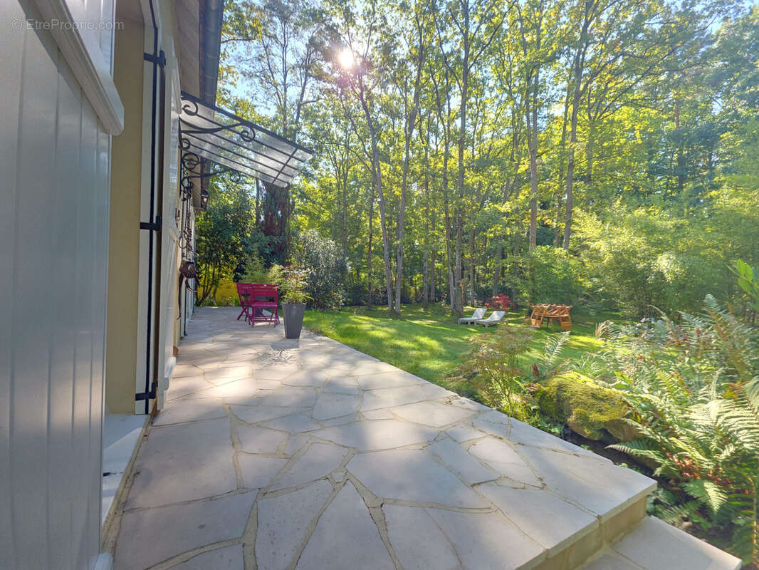 Maison à NOISY-SUR-ECOLE