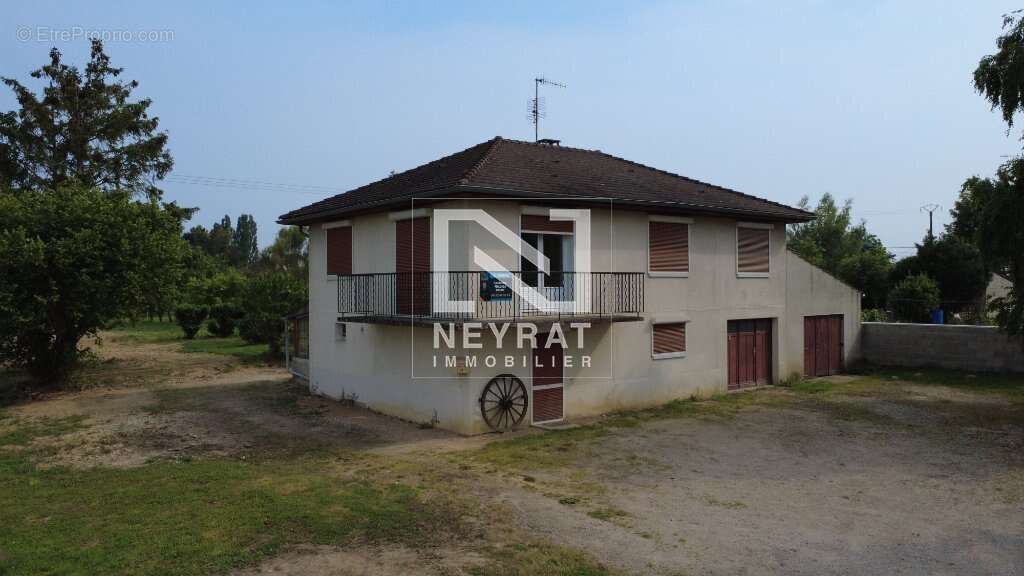 Maison 4 chambres , 2 garages - photo 2