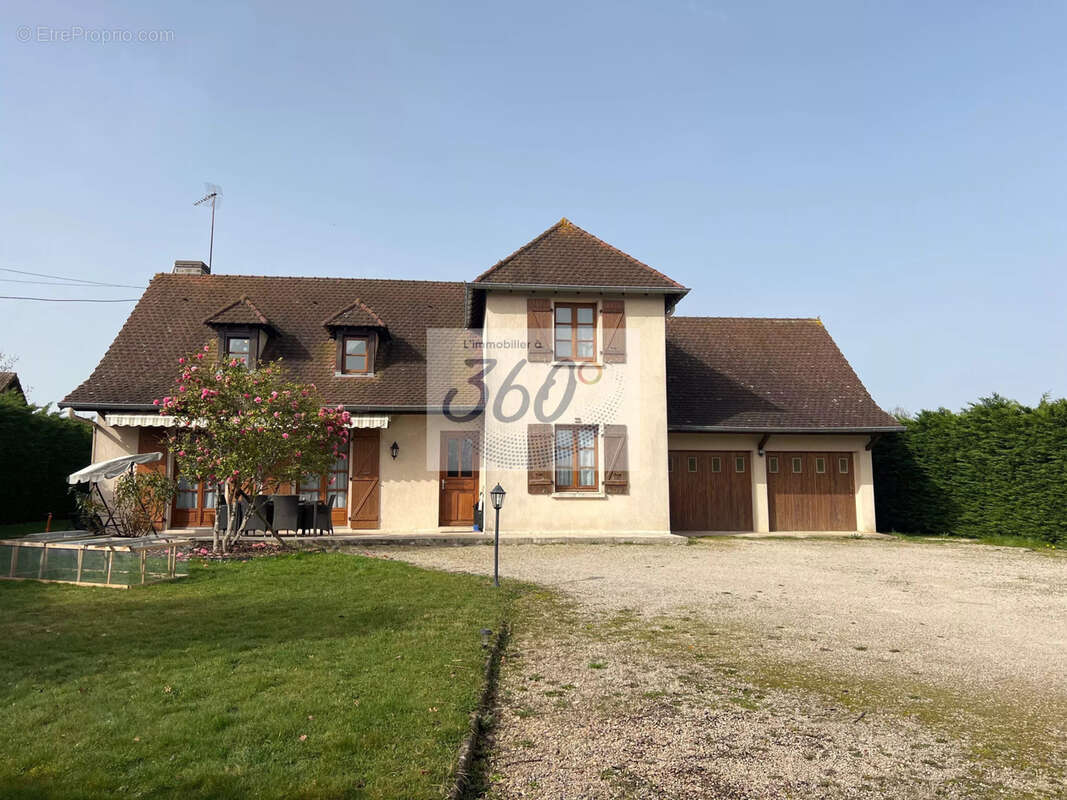 Maison à LOUHANS