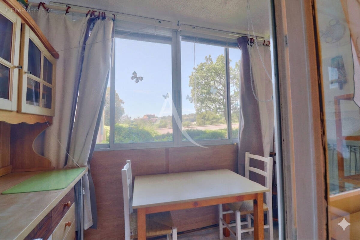 Appartement à GREOUX-LES-BAINS