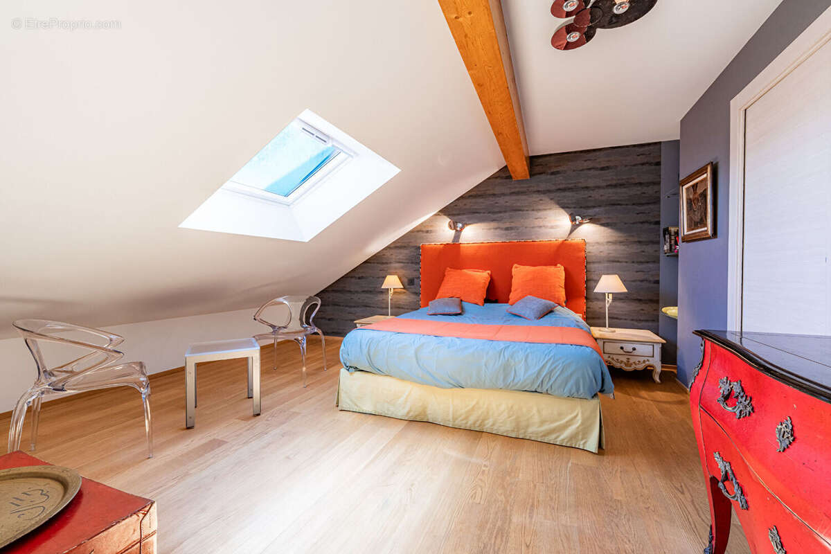Appartement à AIX-LES-BAINS