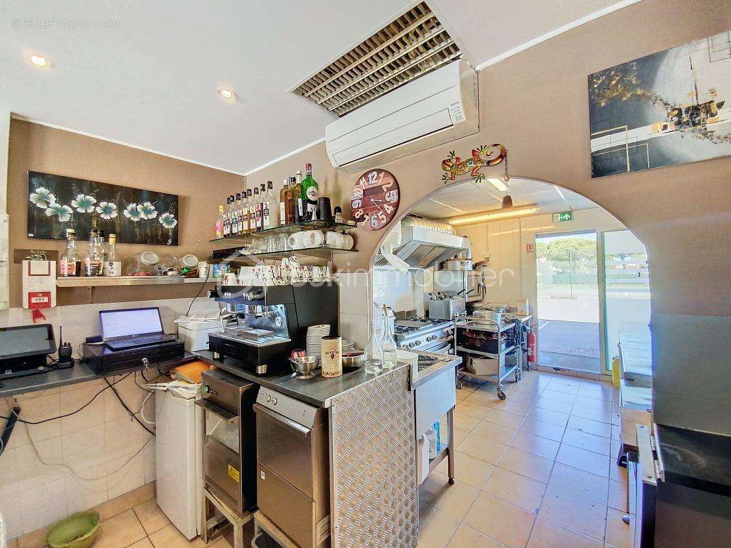 Commerce à LE GRAU-DU-ROI