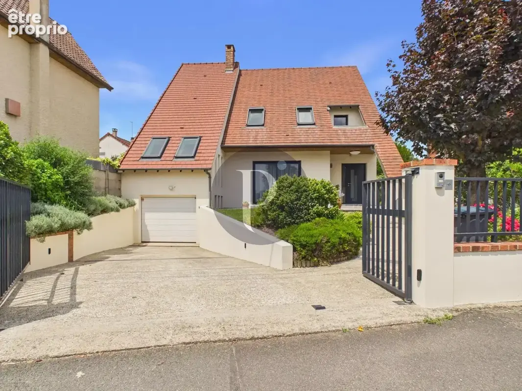 Maison d'Architecte 7 pièces VERRIERES LE BUISSON - photo 4
