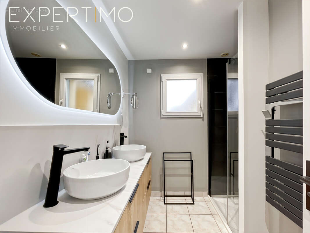 Maison à NOYAL-SUR-VILAINE