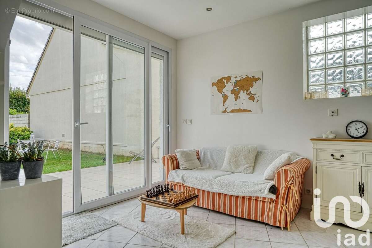 Photo 9 - Maison à EPONE