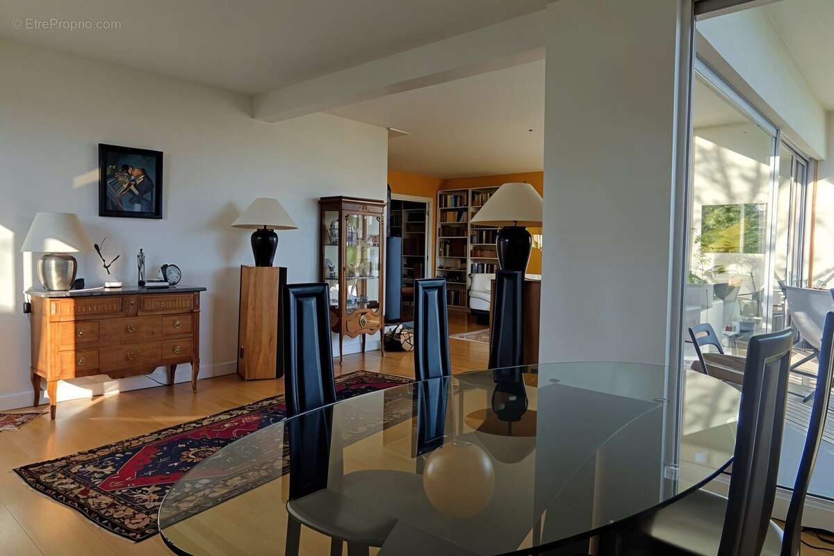 Appartement à LOUVECIENNES