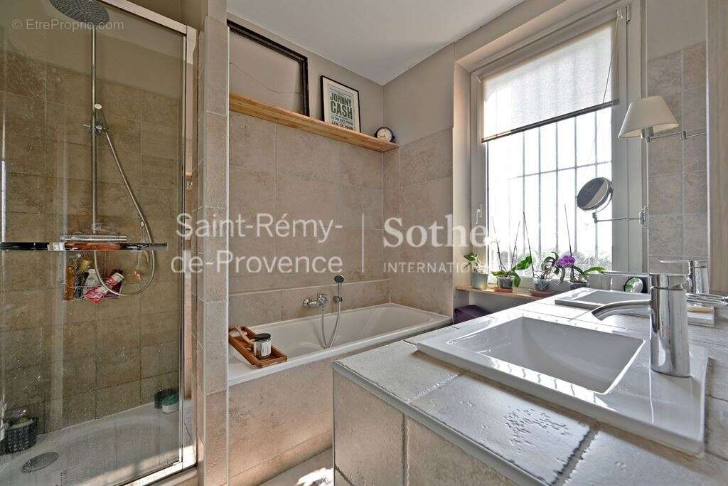 Maison à VILLENEUVE-LES-AVIGNON