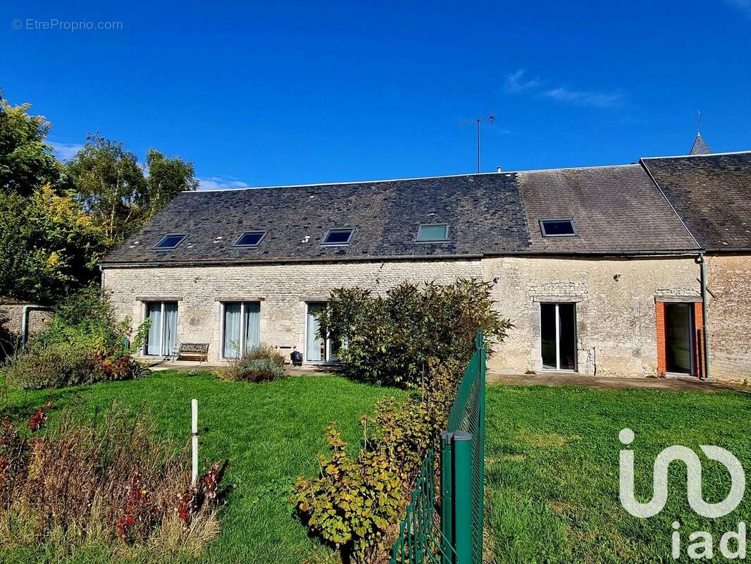 Photo 1 - Maison à OINVILLE-SAINT-LIPHARD