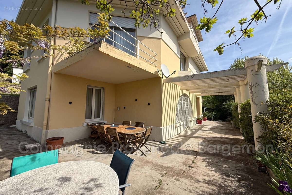 Maison à BARGEMON