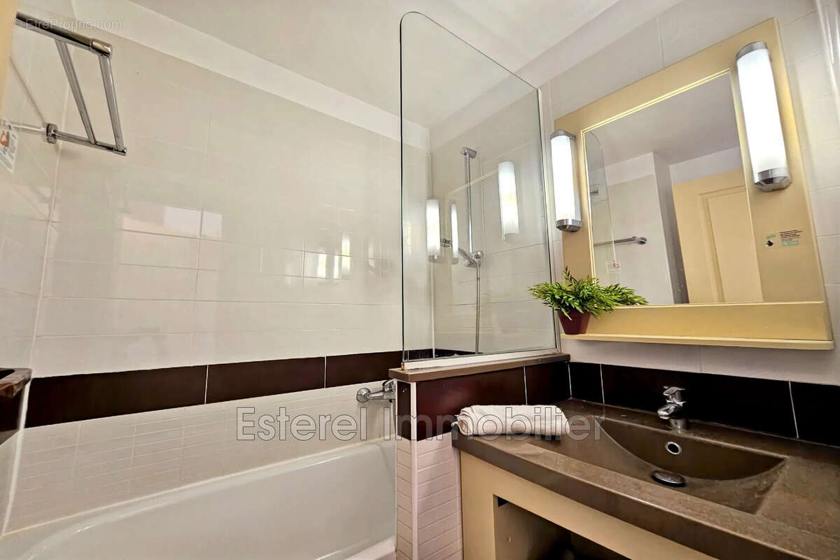 Appartement à SAINT-RAPHAEL