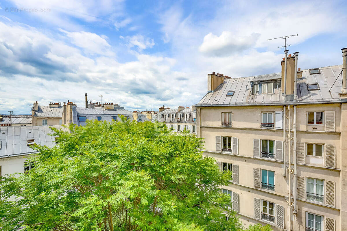 Appartement à PARIS-17E