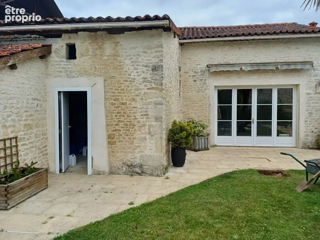 Maison de Charme avec Piscine à La Faye - photo 27