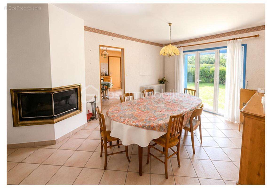 Maison à MESCHERS-SUR-GIRONDE