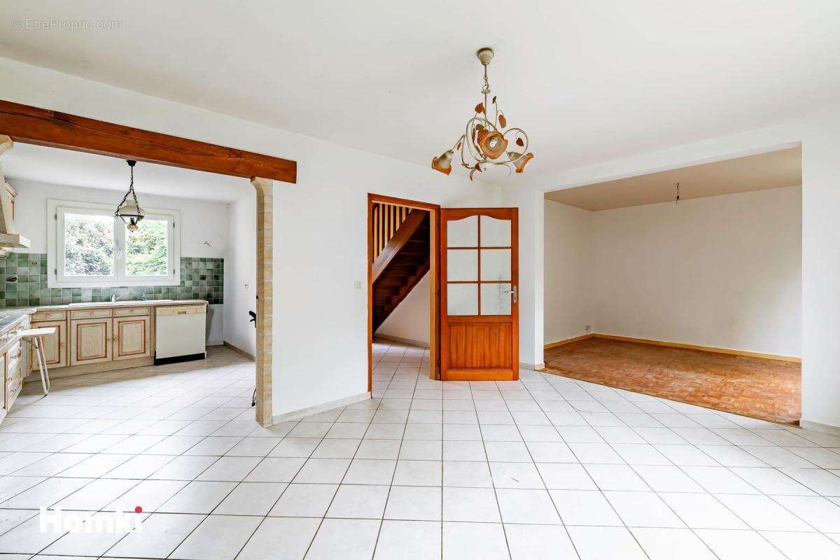 Maison/Villa T5 de 98 m² à Libourne 33500 - photo 8