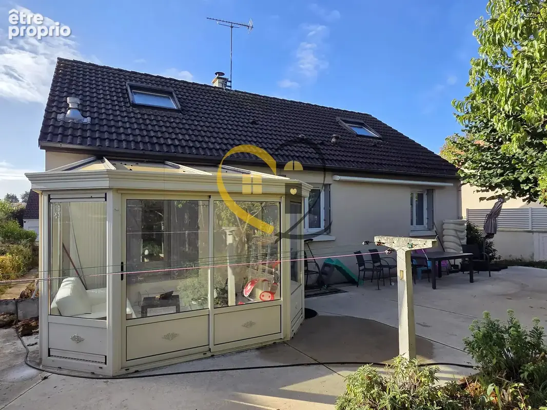 Photo Maison à Bourges au prix de 221 000€