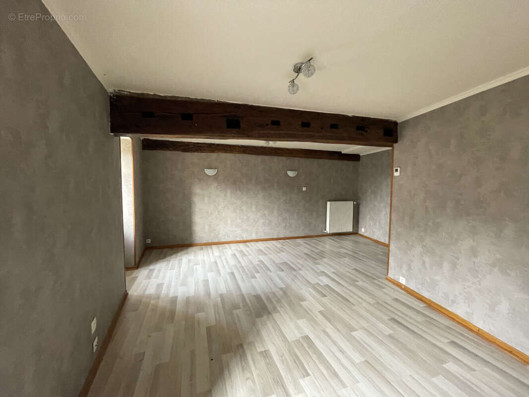 Photo 2 - Maison à AMPLEPUIS