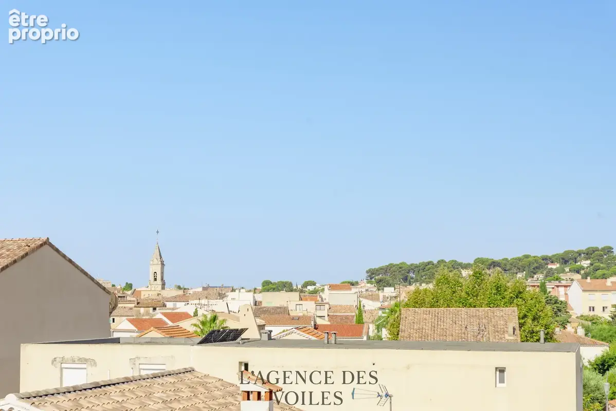 Grand appartement T3 au dernier étage à Sanary-sur-Mer - photo 4