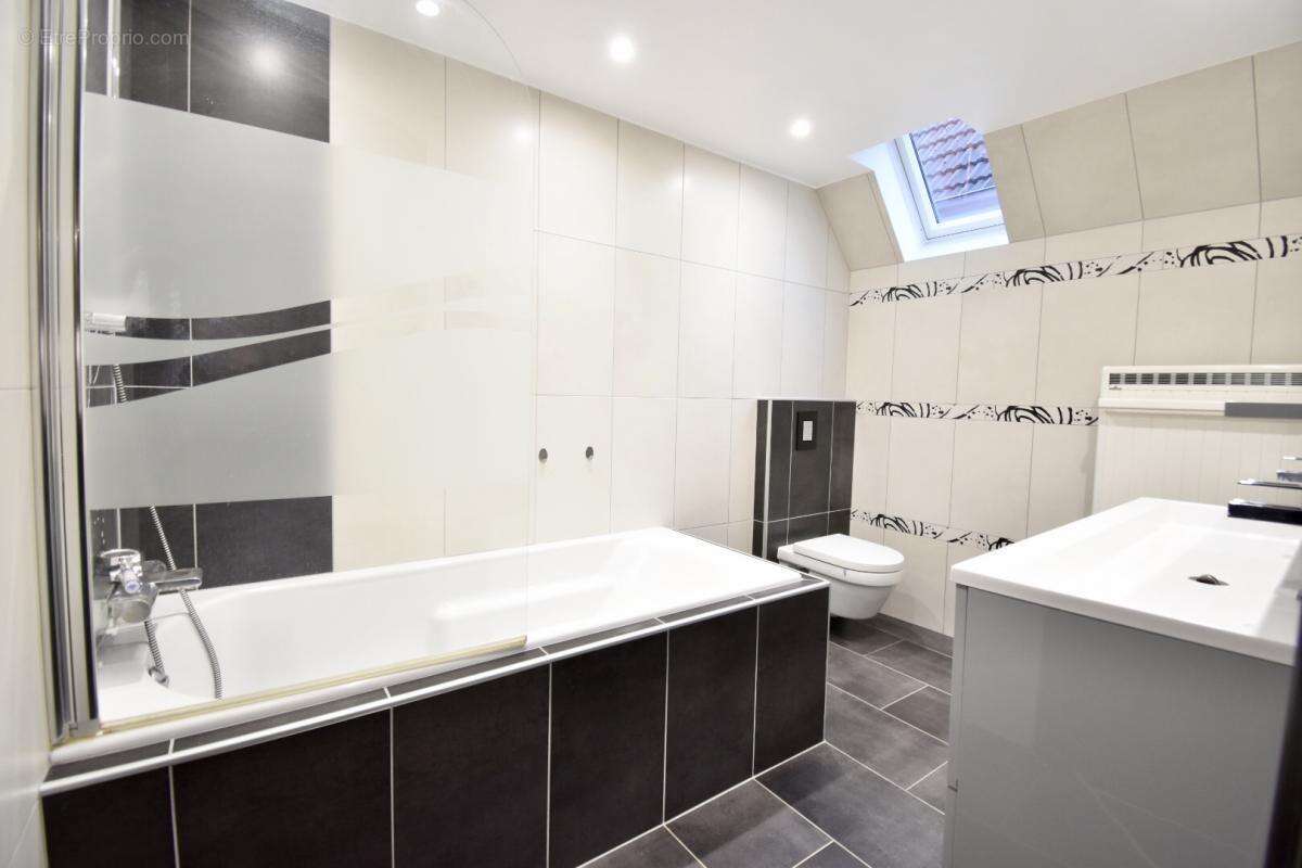 Appartement à OBERHOFFEN-SUR-MODER