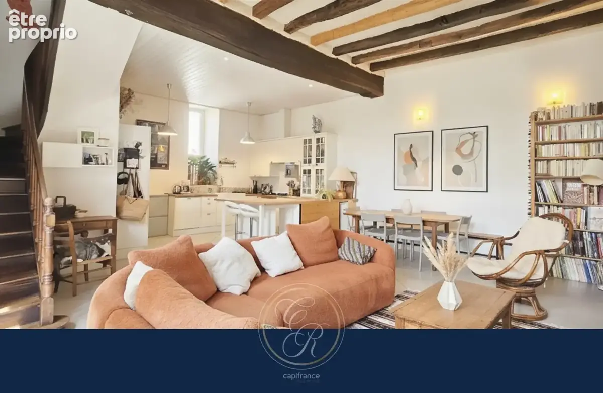 Maison de caractère au cœur de village ligérien - Volumes, charme et multiples possibilités - photo 17