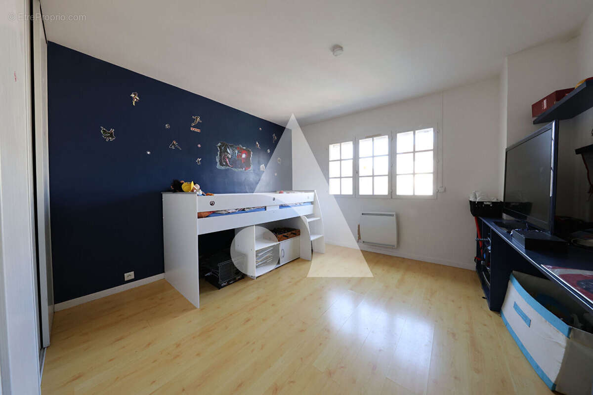 Maison à CORBEIL-ESSONNES