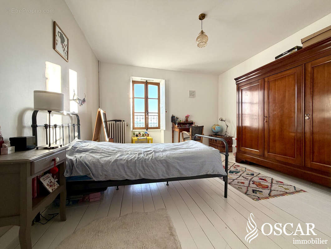 Maison à LE CELLIER