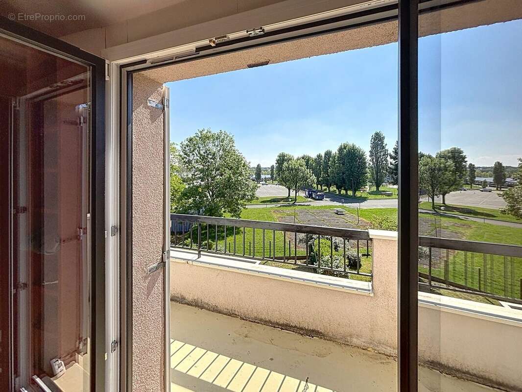 Balcon - Appartement à BUC