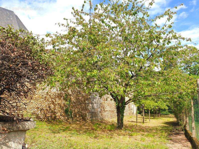 Maison à CRECY-COUVE