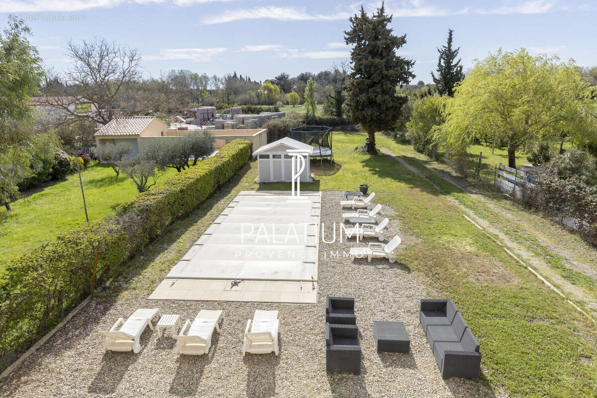 Maison à PELISSANNE