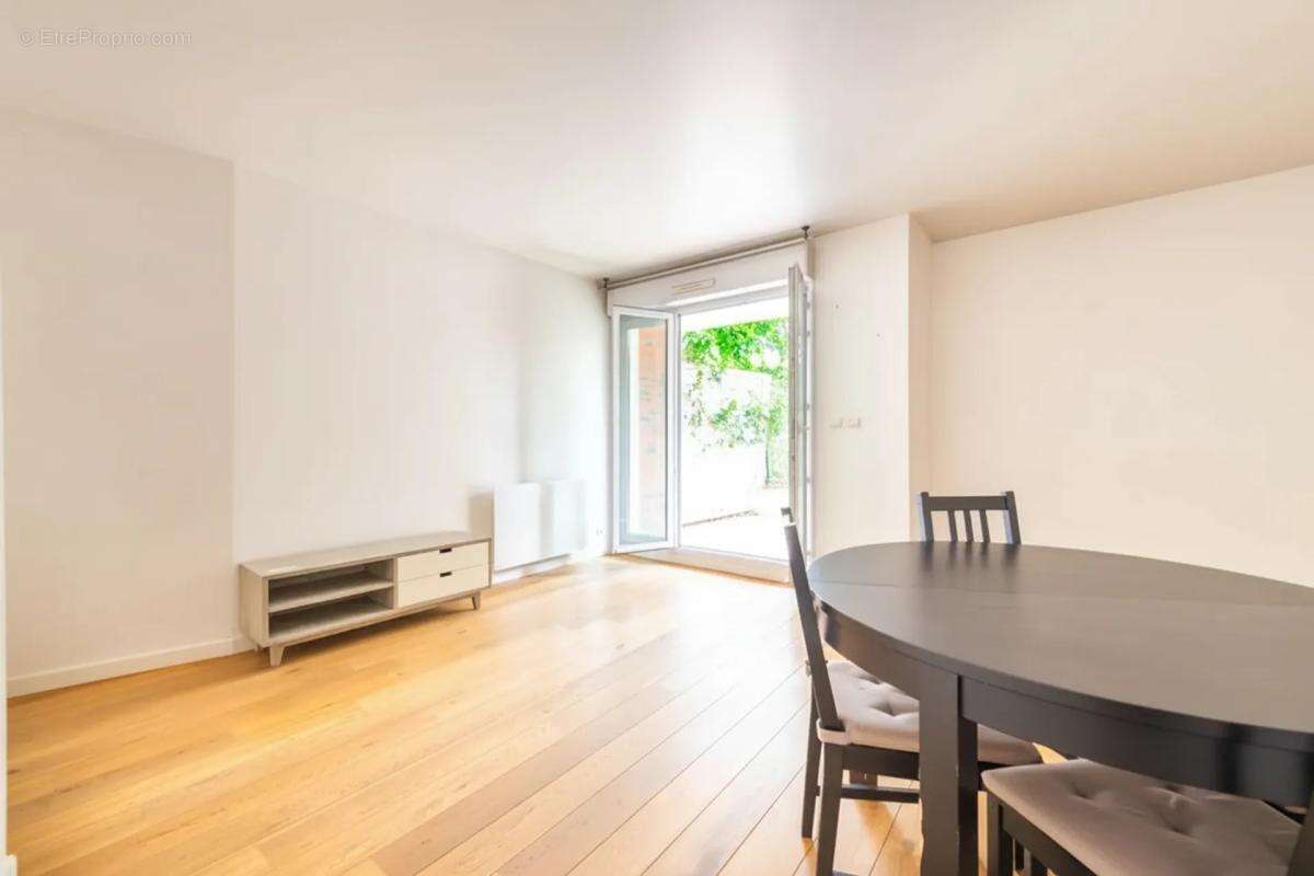Suresnes - 49m² - appartement T2 - Terrasse / jardin - parking - cave - photo 3