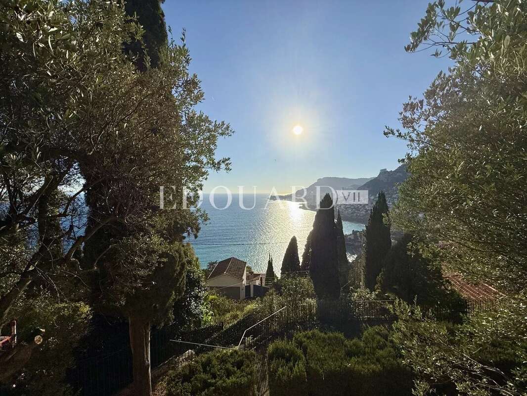 Appartement à ROQUEBRUNE-CAP-MARTIN