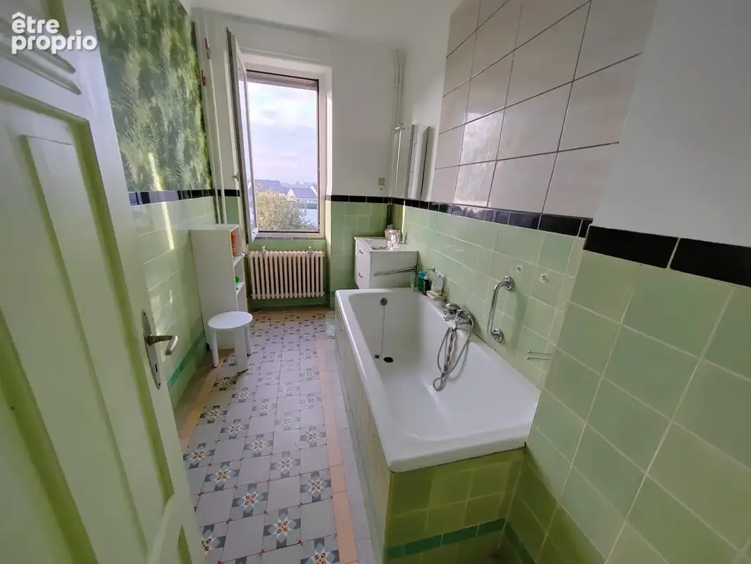 Maison 1930 8 p. 170 m2 5 ch garage grand jardin - photo 5