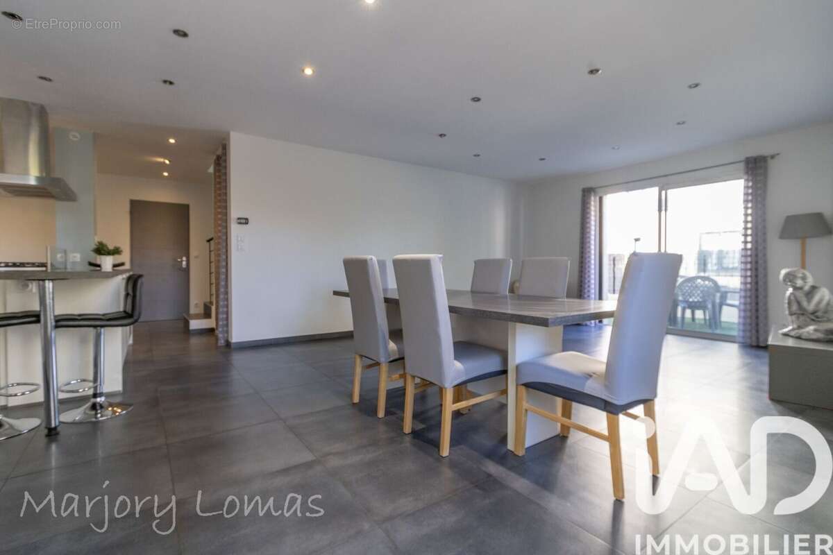 Photo 9 - Maison à DARDILLY