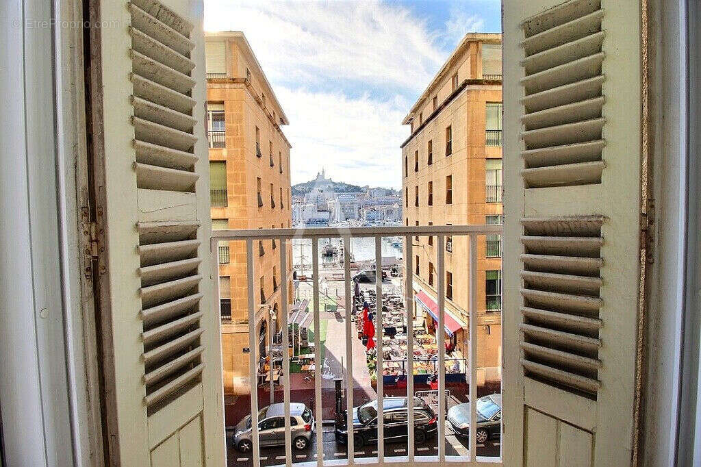 Appartement à MARSEILLE-2E