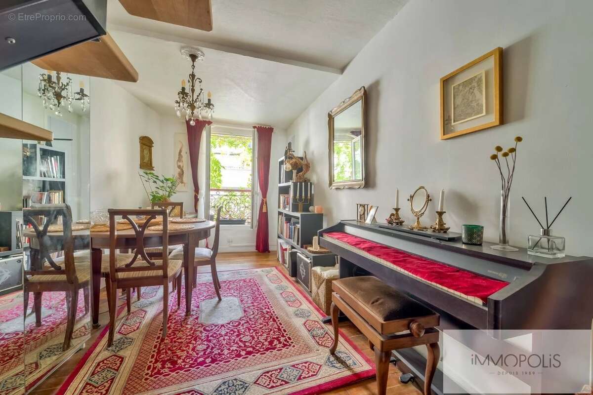 Appartement à PARIS-18E