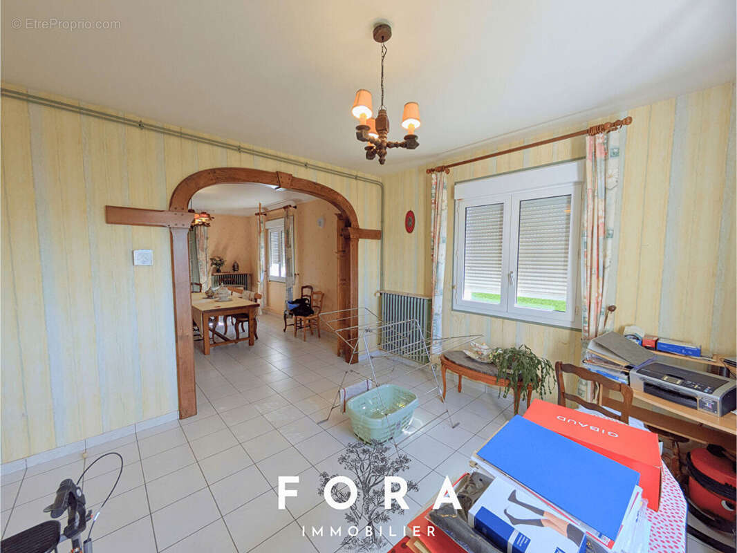 Maison à CONDE-SUR-NOIREAU