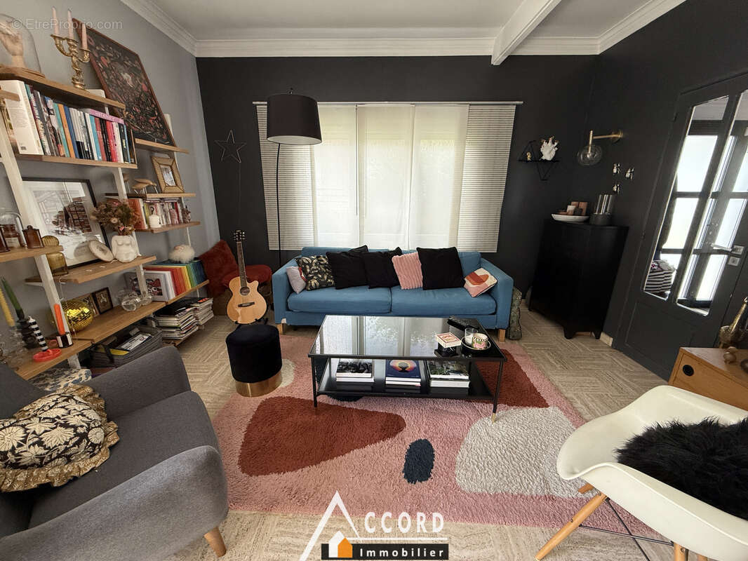 Maison à SARTROUVILLE