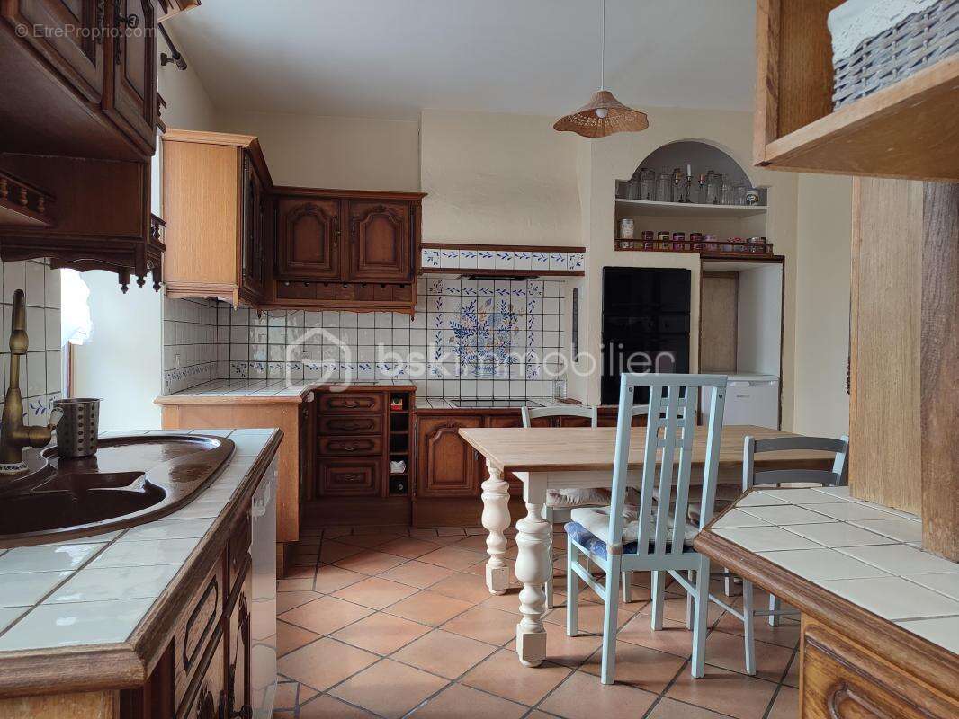 Maison à FRESNAY-SUR-SARTHE