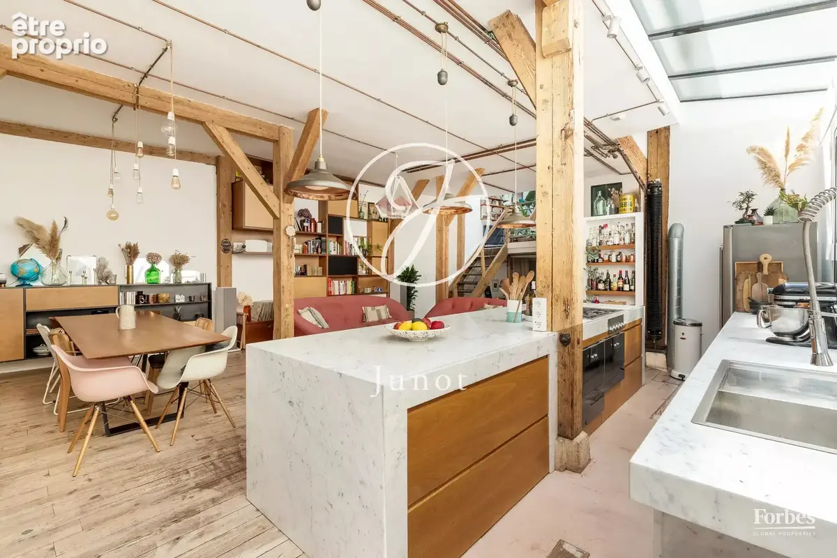 Lisière Paris 10e / Paris 19e - BUTTES BERGEYRE / BELLEVILLE - Loft - 145,60m² Carrez - 166,30m² au sol - 3 chambres - Volumes - photo 13